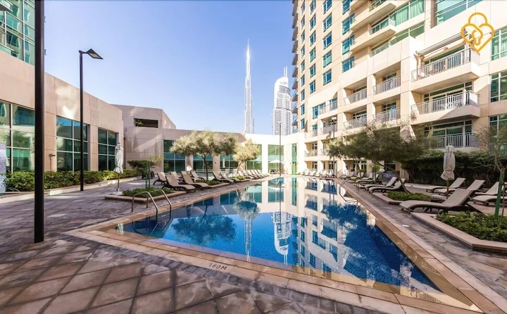 Дубай: Luton Vacation Home Burj Views