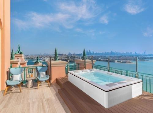 Palm Beachfront Estate Sunset Atlantis Views — фото 6