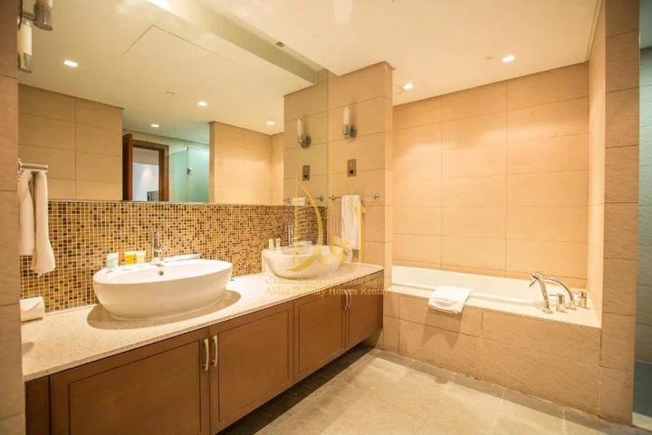 Дубай: Ahlan Holiday Homes - Sea View & Atlantis View 03 BR- Marina Residence 1