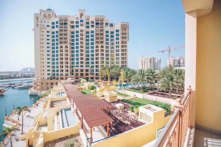 Ahlan Holiday Homes - Sea View & Atlantis View 03 BR- Marina Residence 1 — фото 5