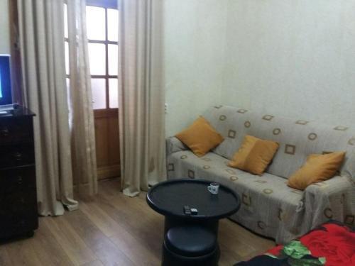 Тбилиси: Apartments Agmashenebeli 77