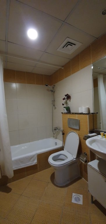 Дубай: 2 Bedrooms Apartment in Marina Diamond 4