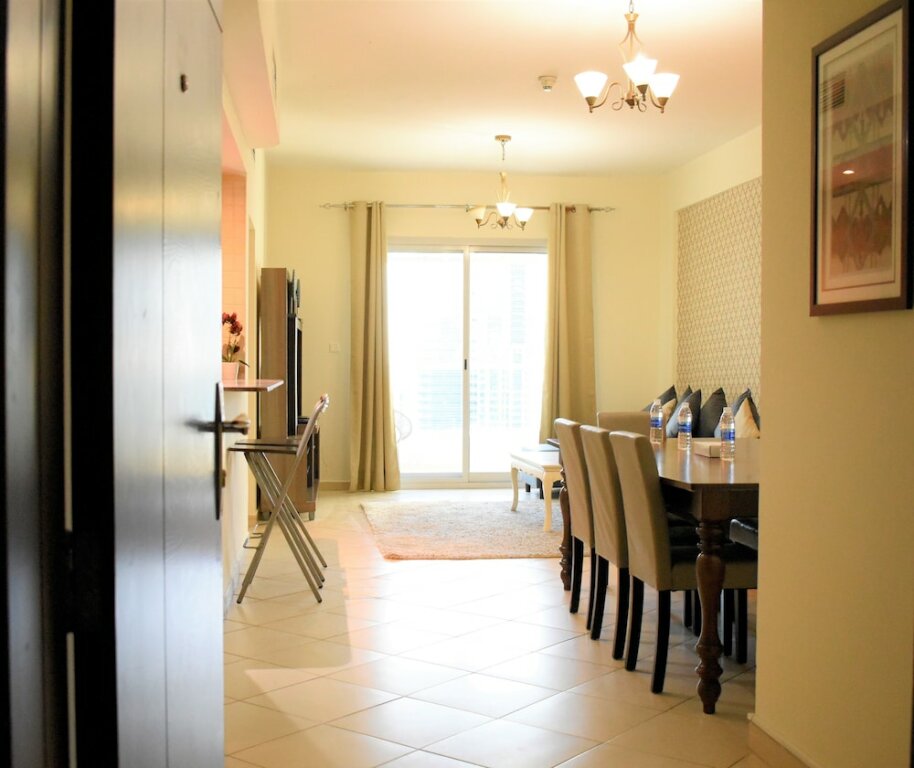 Дубай: 2 Bedrooms Apartment in Marina Diamond 4