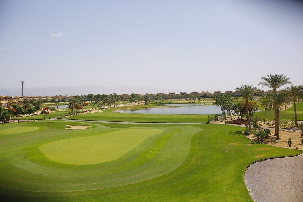 Айн-Сохна: Moevenpick Resort  Golf Einbay