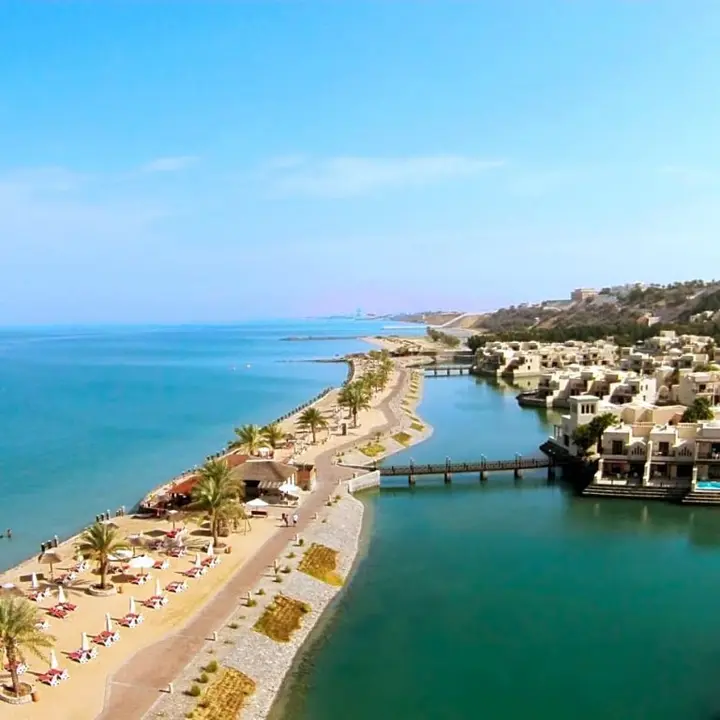 Рас-эль-Хайма: 2-Bedroom Private Villa at Cove
