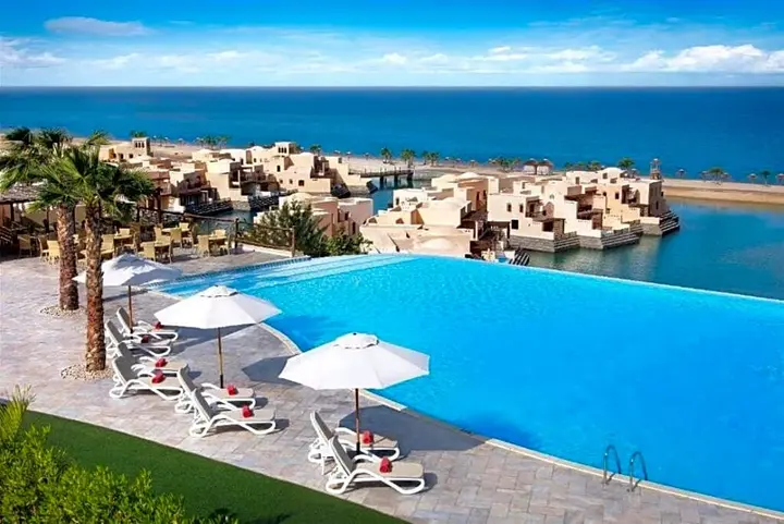 Рас-эль-Хайма: 2-Bedroom Private Villa at Cove