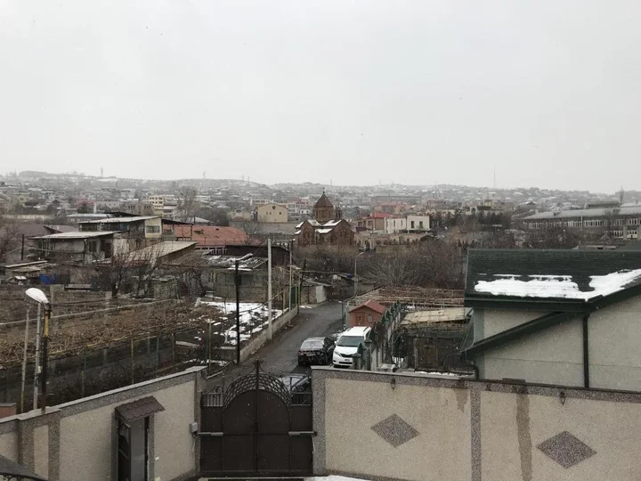 Ереван: White Luxury Villa With Swimming Pool In City Center