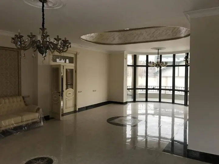 Ереван: White Luxury Villa With Swimming Pool In City Center