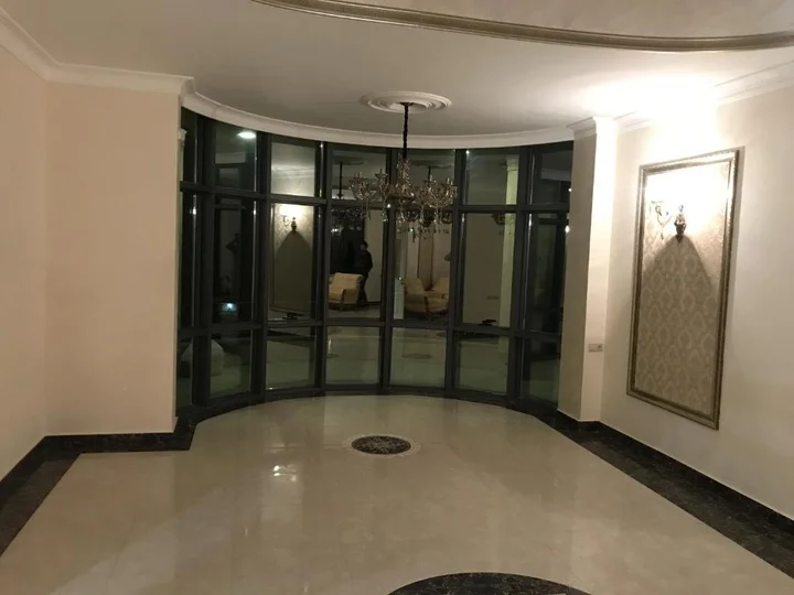 Ереван: White Luxury Villa With Swimming Pool In City Center