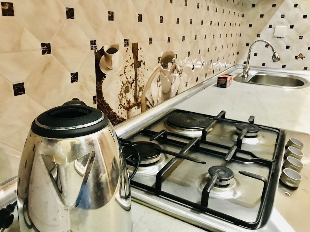 Тбилиси: My flat near METEKHI