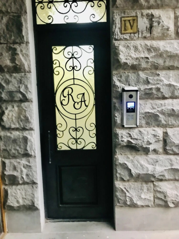 Тбилиси: My flat near METEKHI