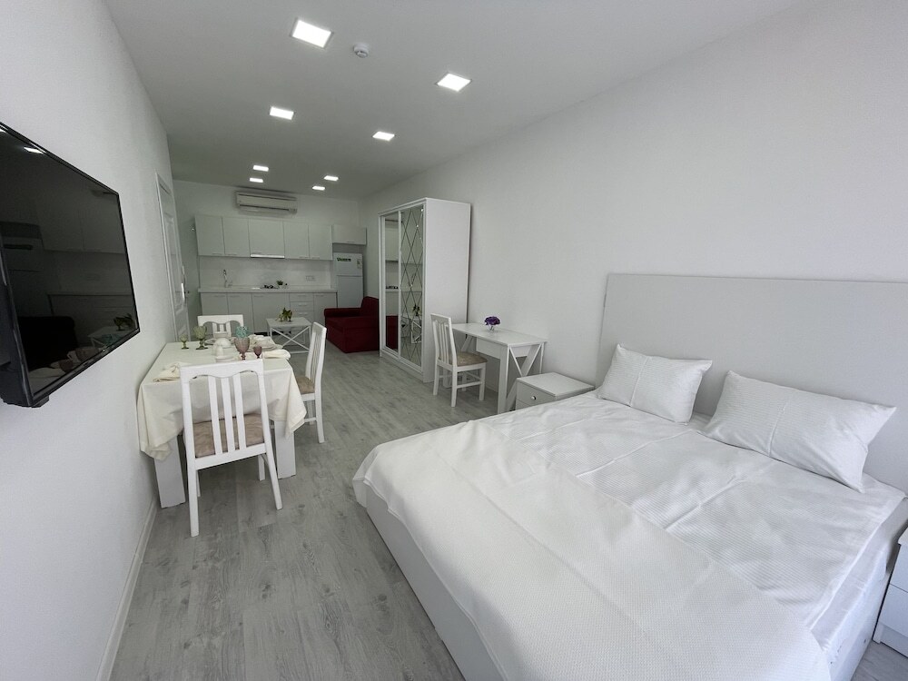 Баку: La Maison Blanche Baku