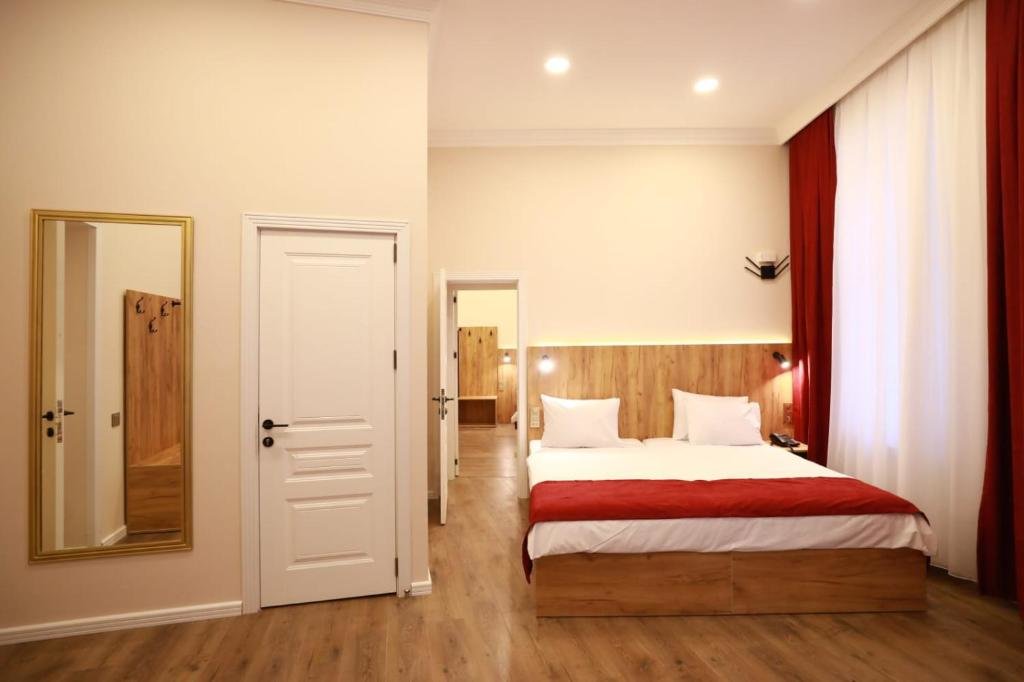 Баку: Malakan Hotel