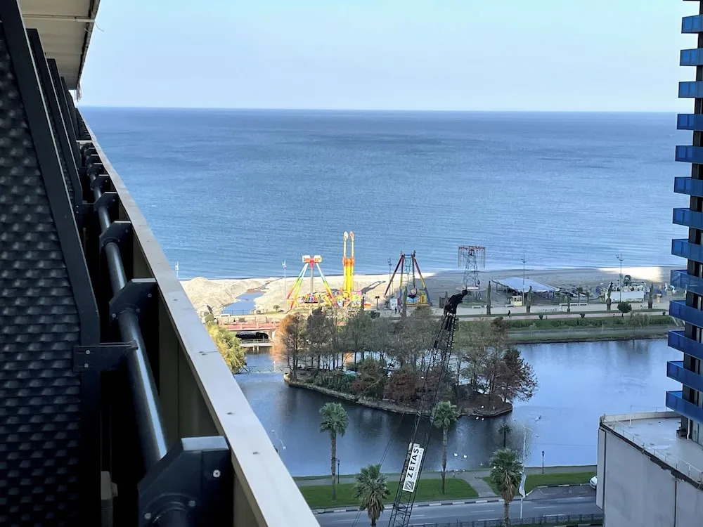 Батуми: Orbi City Sea View