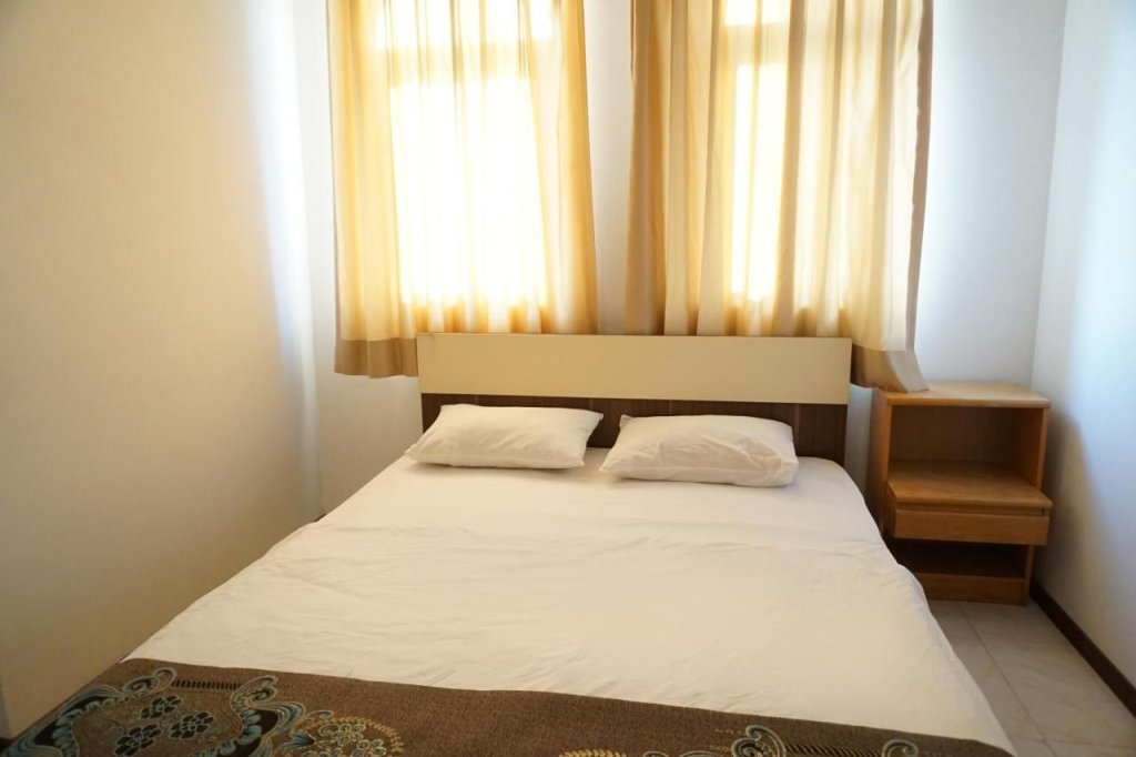 Баку: White Horse Hotel