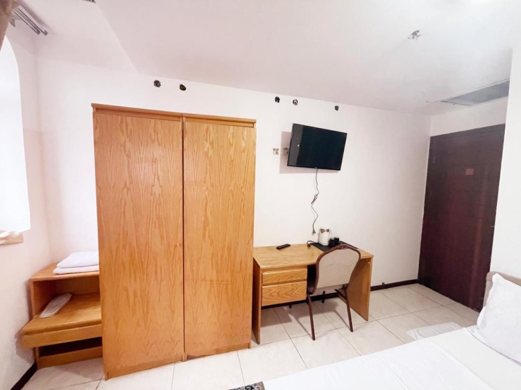 Баку: White Horse Hotel