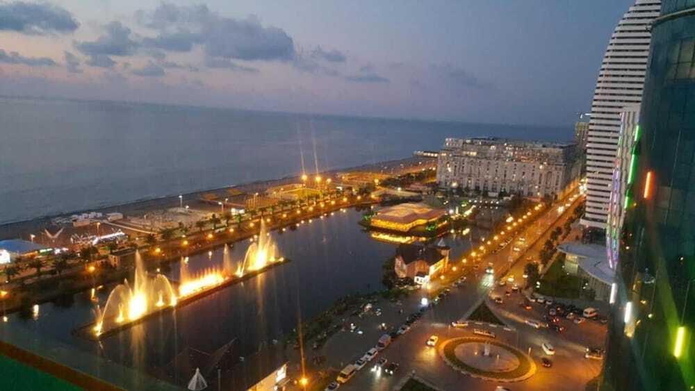 Батуми: Апартаменты Orbi City с 2 спальнями и великолепным видом на море
