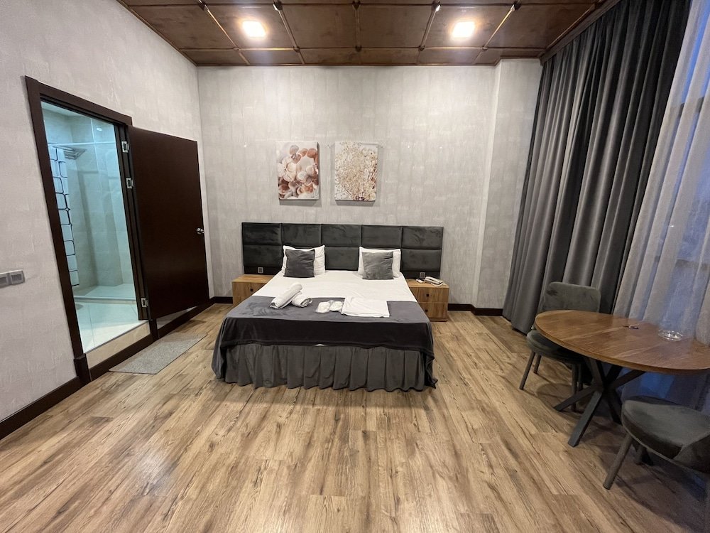 Баку: Secret Hotel