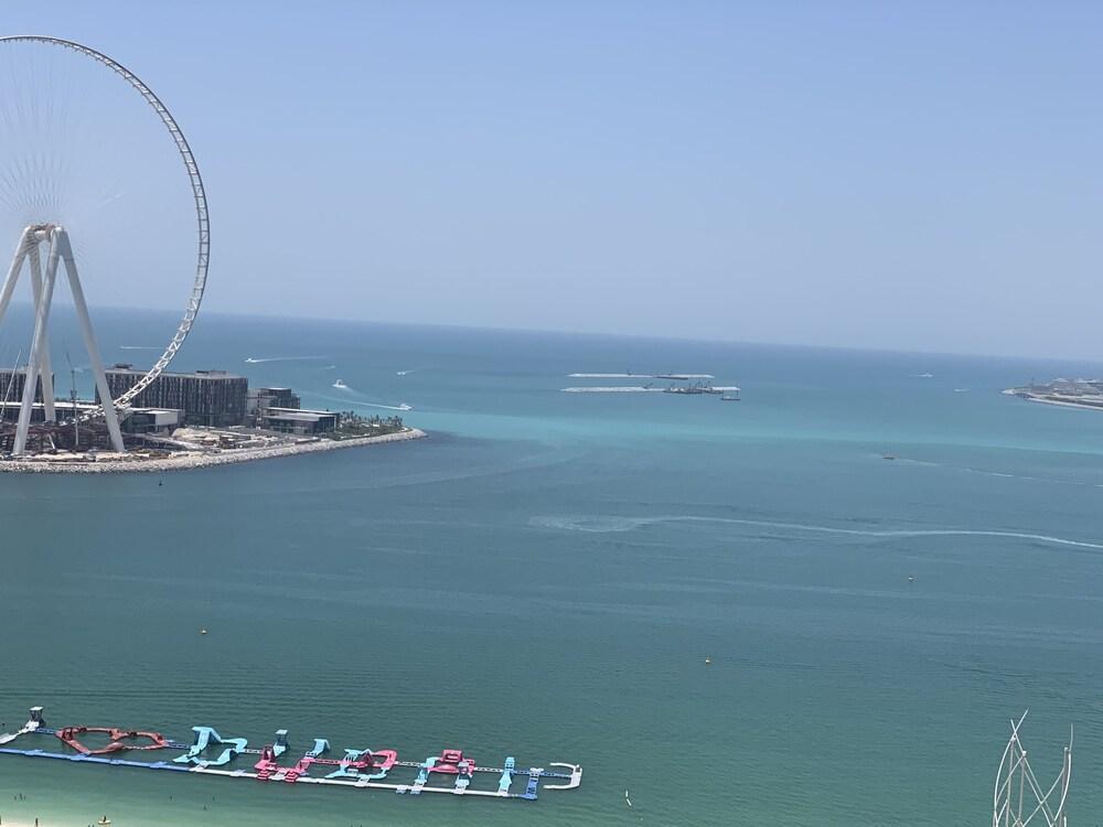 Дубай: Pelicanstay Seaview Suites in JBR Walk