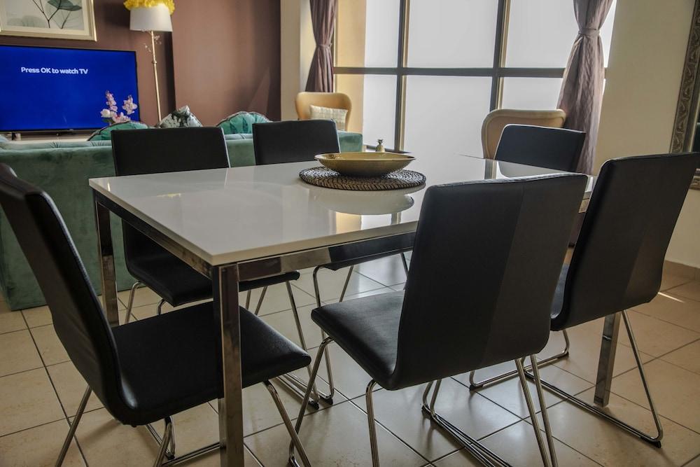 Дубай: Pelicanstay Seaview Suites in JBR Walk