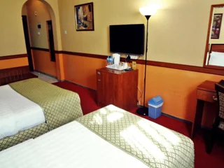Дубай: Middle East Hotel