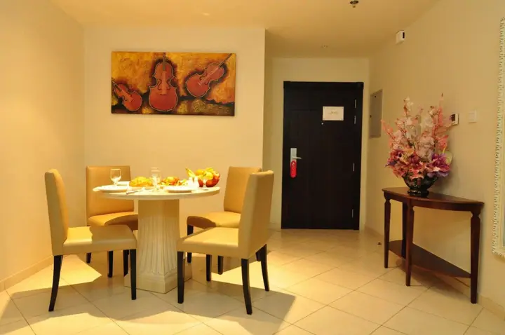 Дубай: Auris Boutique Hotel Apartments