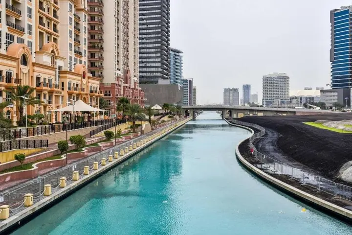 Дубай: Frank Porter - Canal Residence