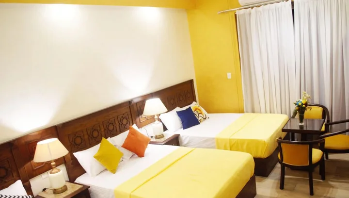 Каир: The Emerald Hotel