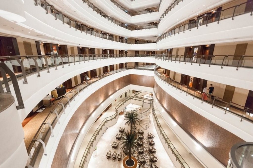 Абу-Даби: Отель Khalidiya Palace Rayhaan by Rotana 