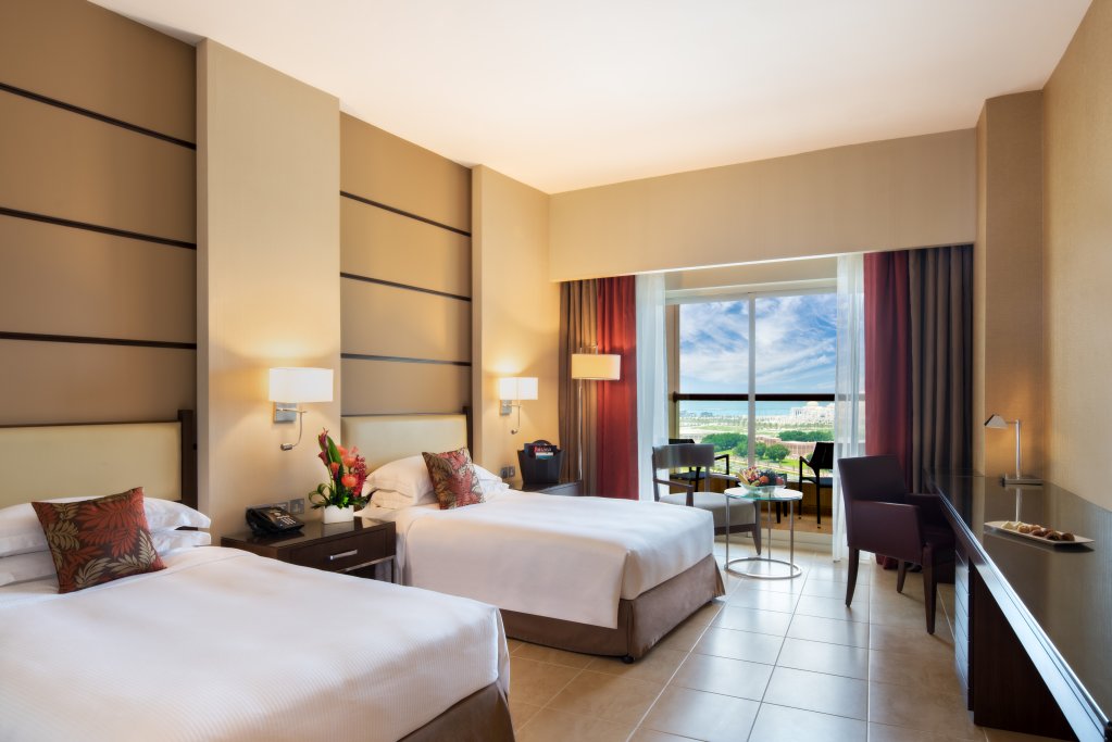 Абу-Даби: Отель Khalidiya Palace Rayhaan by Rotana 