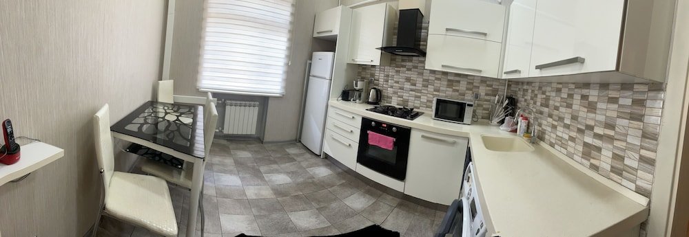 Баку: Azneft Seaside Deluxe Apartment