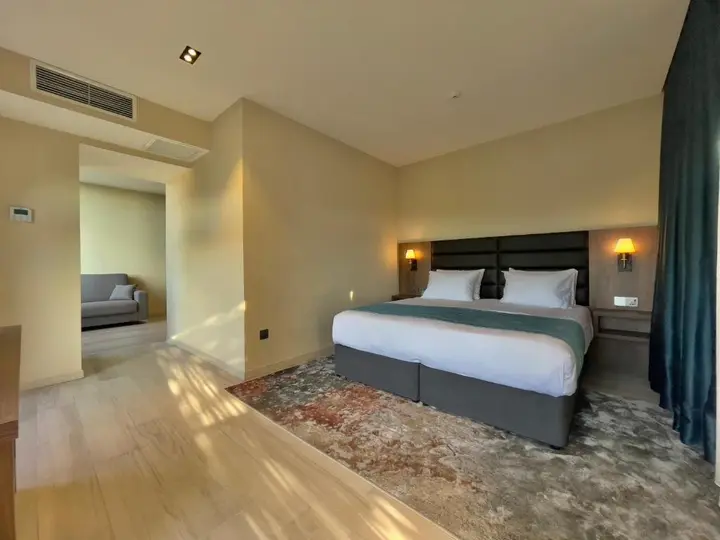Тбилиси: Отель Eleven Inn Tbilisi
