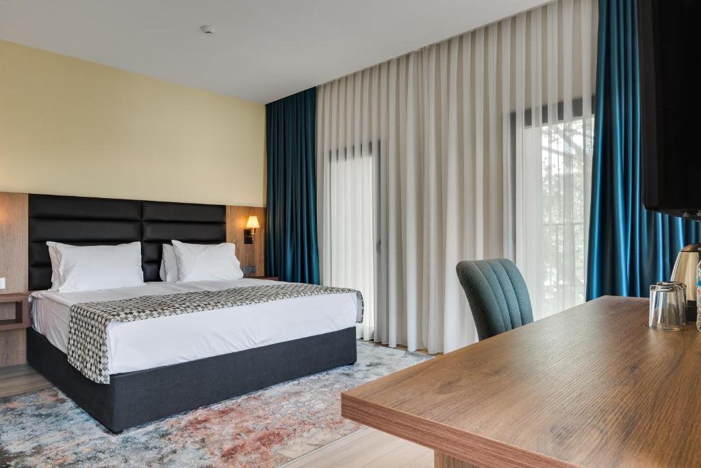 Тбилиси: Отель Eleven Inn Tbilisi
