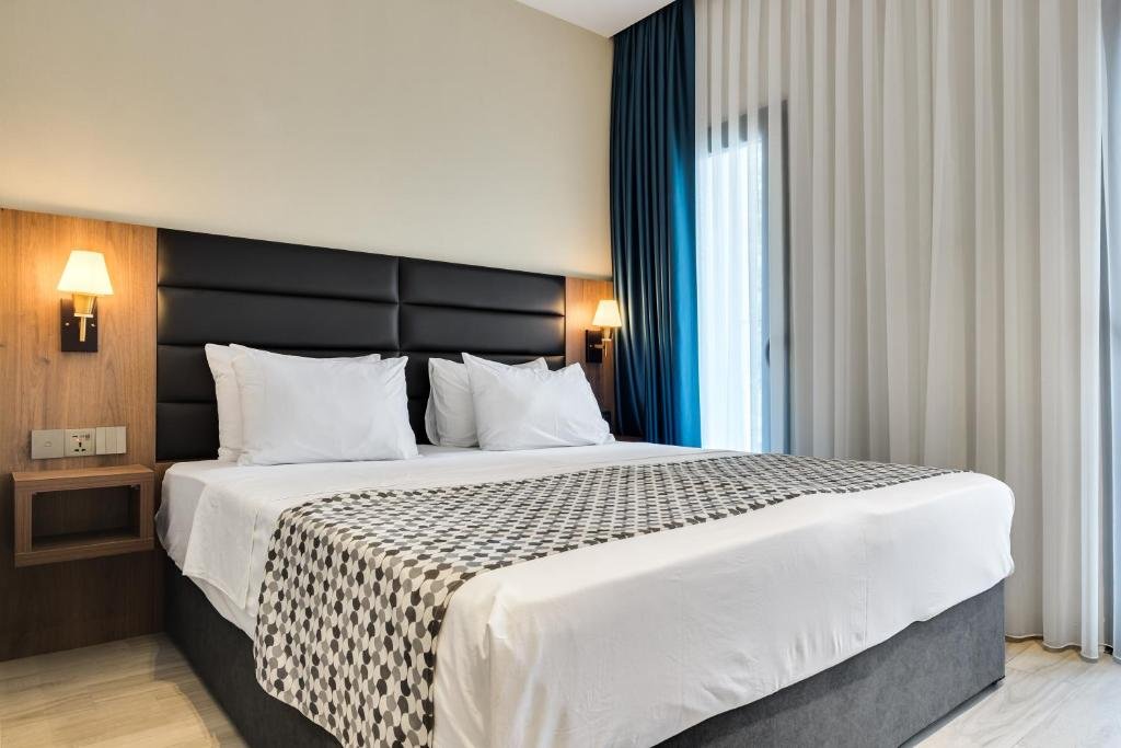 Тбилиси: Отель Eleven Inn Tbilisi