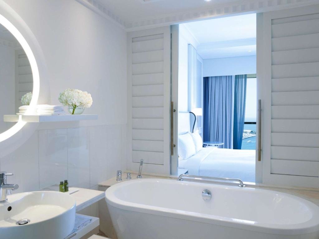 Дубай: Отель Sofitel Dubai Jumeirah Beach