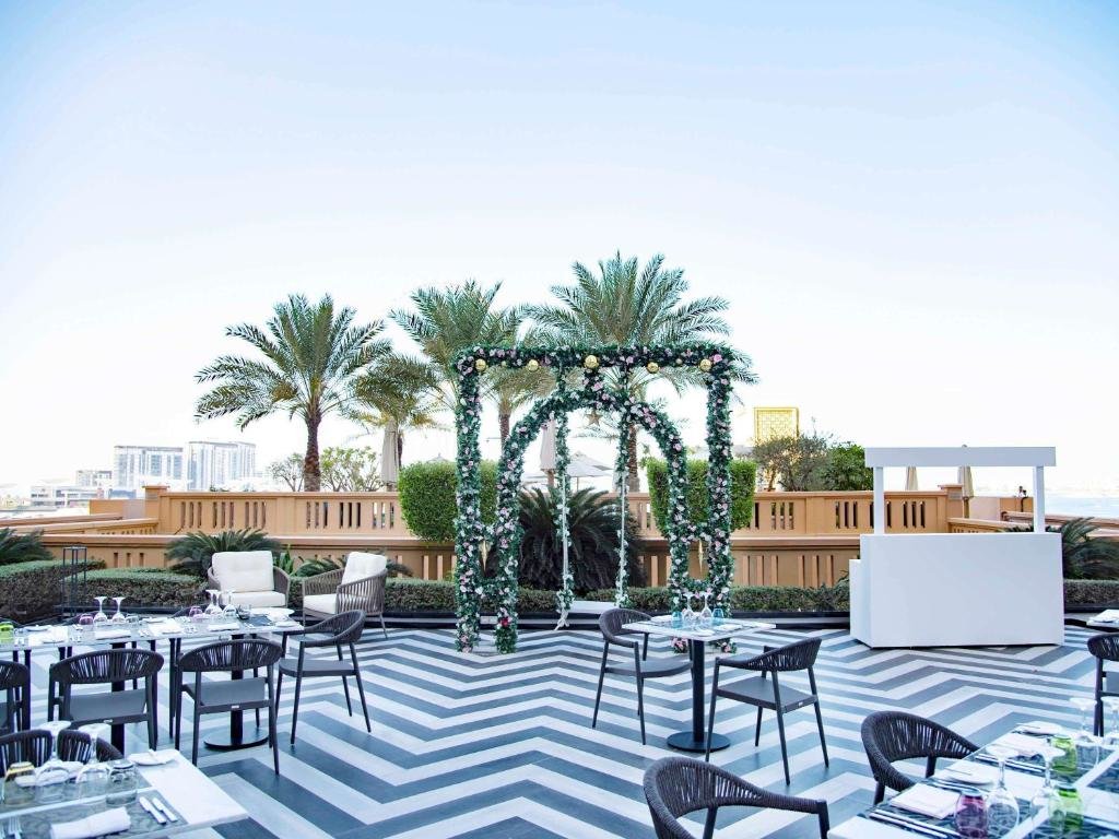 Дубай: Отель Sofitel Dubai Jumeirah Beach