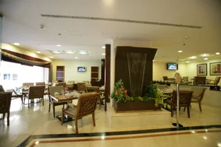 Дубай: Savoy Crest Hotel Apartments