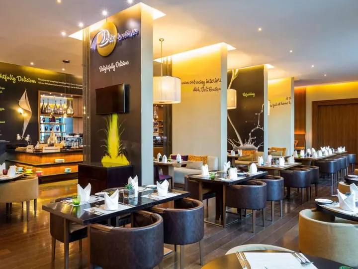 Дубай: Отель Novotel Suites Mall Avenue Dubai