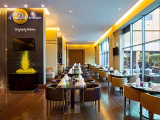 Дубай: Отель Novotel Suites Mall Avenue Dubai