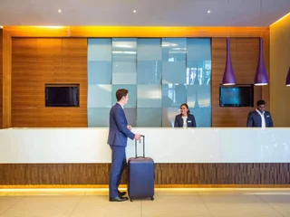Дубай: Отель Novotel Suites Mall Avenue Dubai
