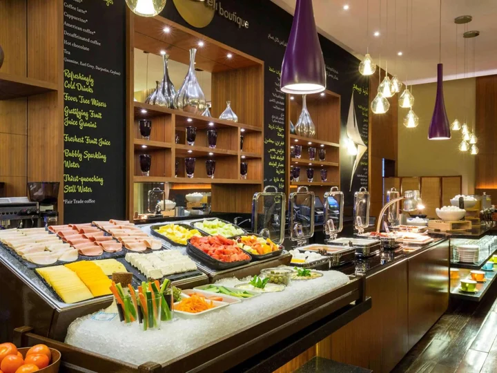 Дубай: Отель Novotel Suites Mall Avenue Dubai