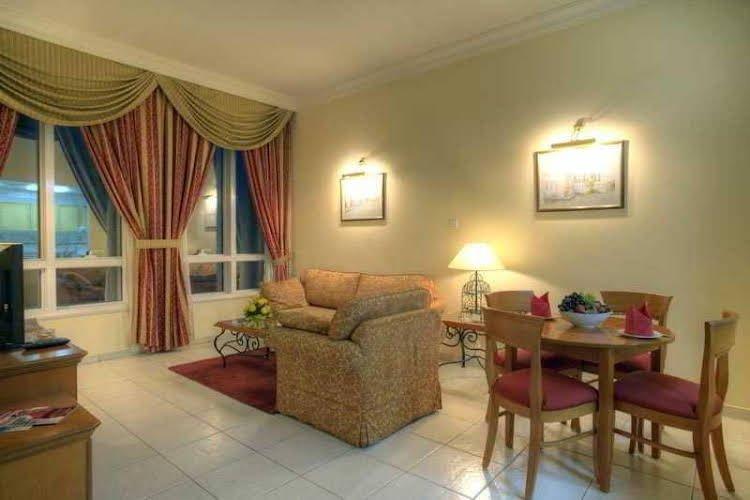Абу-Даби: Al Diar Palm Suites Hotel