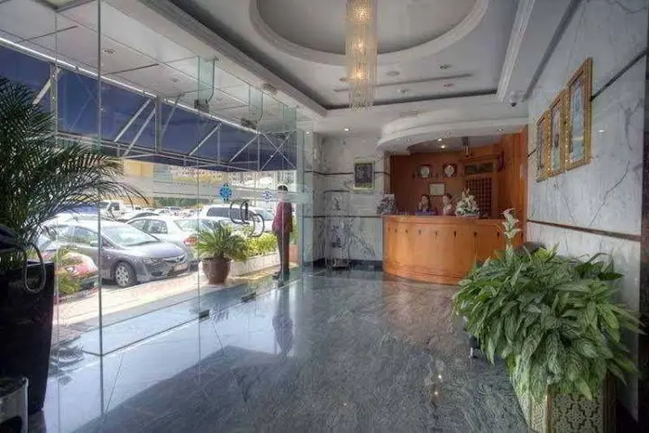 Абу-Даби: Al Diar Palm Suites Hotel