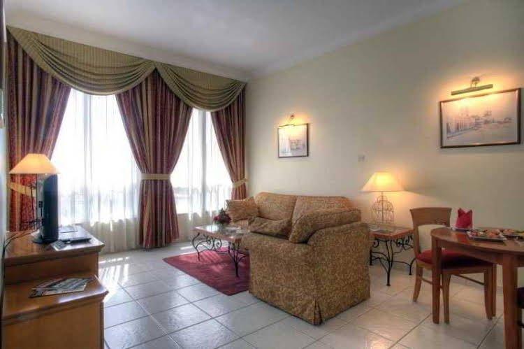 Абу-Даби: Al Diar Palm Suites Hotel