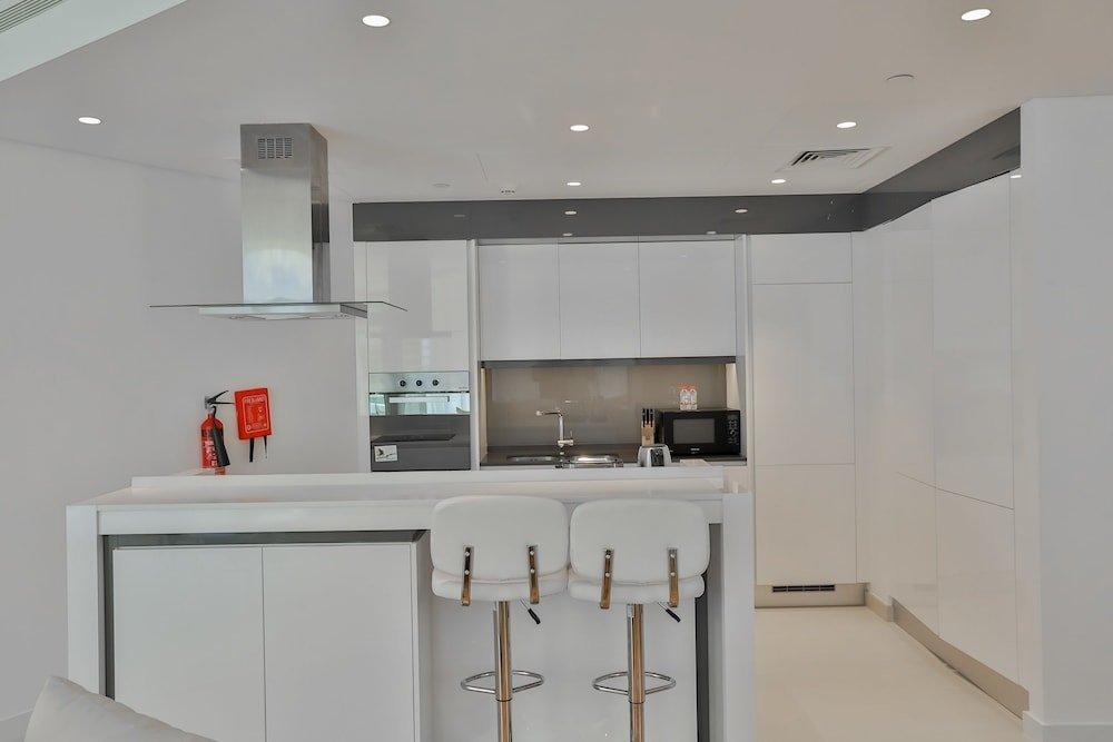 Дубай: Driven Holiday Homes-Blue Waters Building4