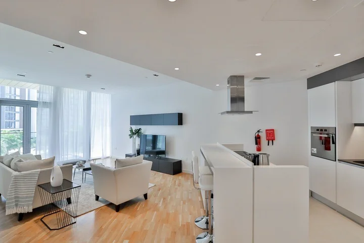 Дубай: Driven Holiday Homes-Blue Waters Building4