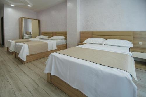 Батуми: Explore glorious Batumi and enjoy the amenities of Batumi Palace