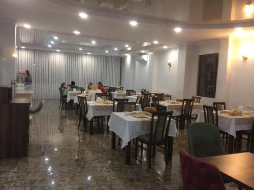 Батуми: Explore glorious Batumi and enjoy the amenities of Batumi Palace