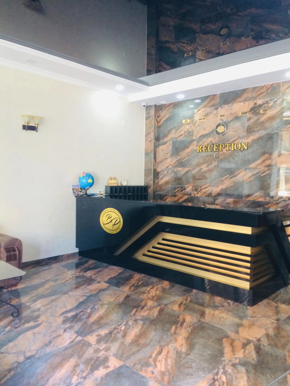 Батуми: Explore glorious Batumi and enjoy the amenities of Batumi Palace