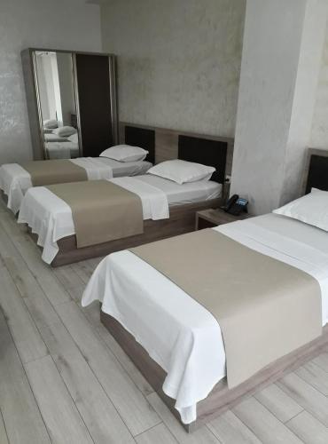 Батуми: Explore glorious Batumi and enjoy the amenities of Batumi Palace